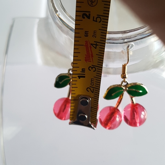 3/25$ 1 pair of Pink Cherry Leaves Drop Earrings - Picture 7 of 7